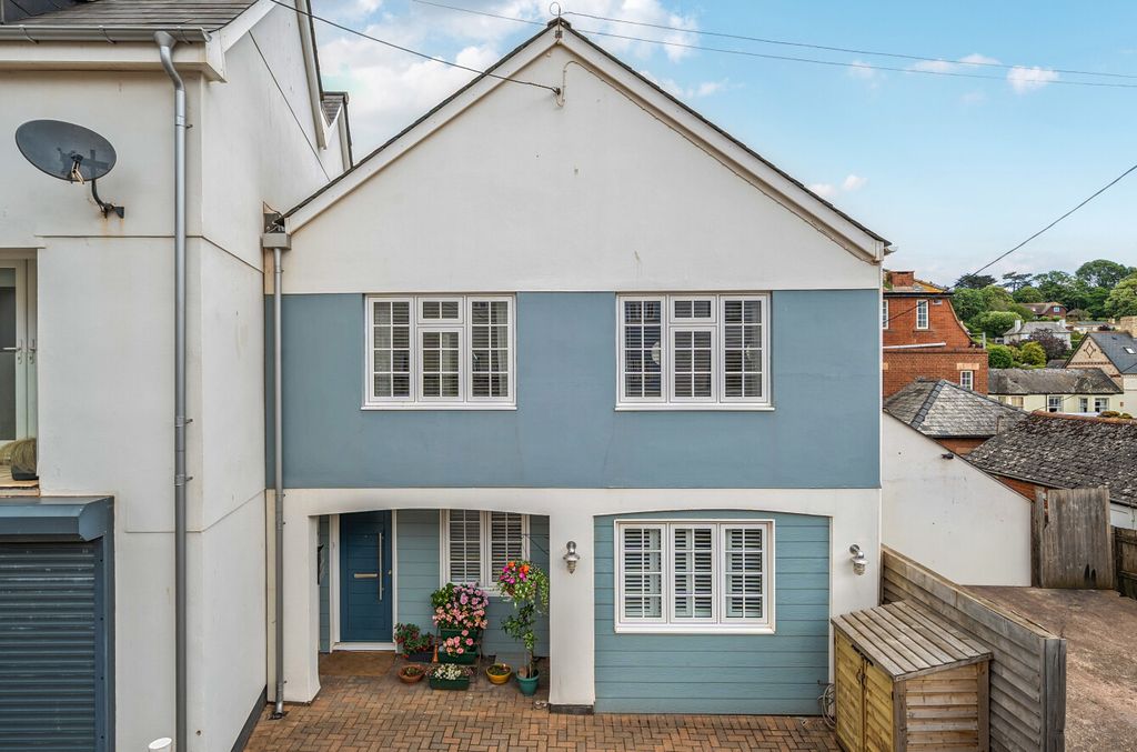 Property photo 1 of 19 Main Elevation