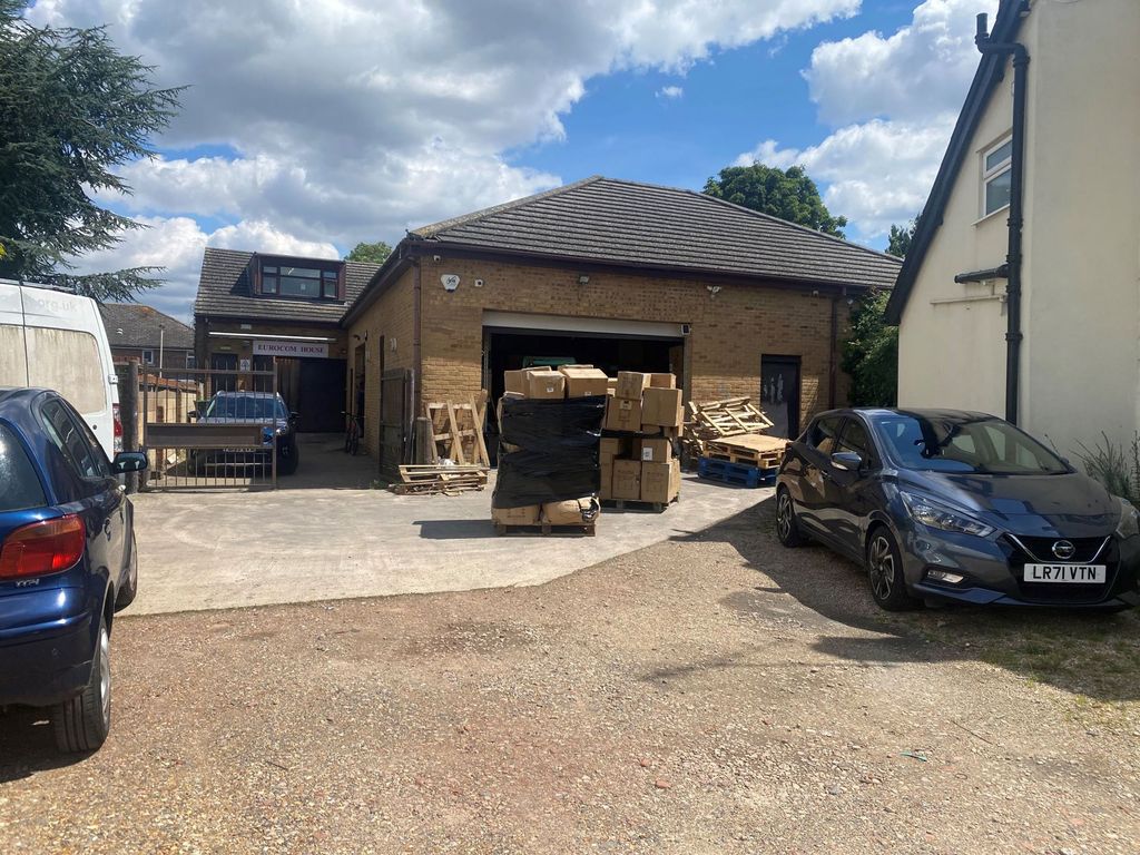 Property photo 1 of 19