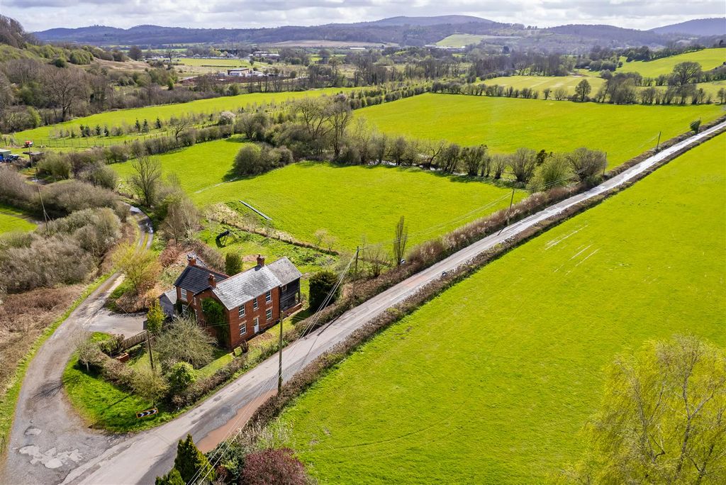 Property photo 3 of 29