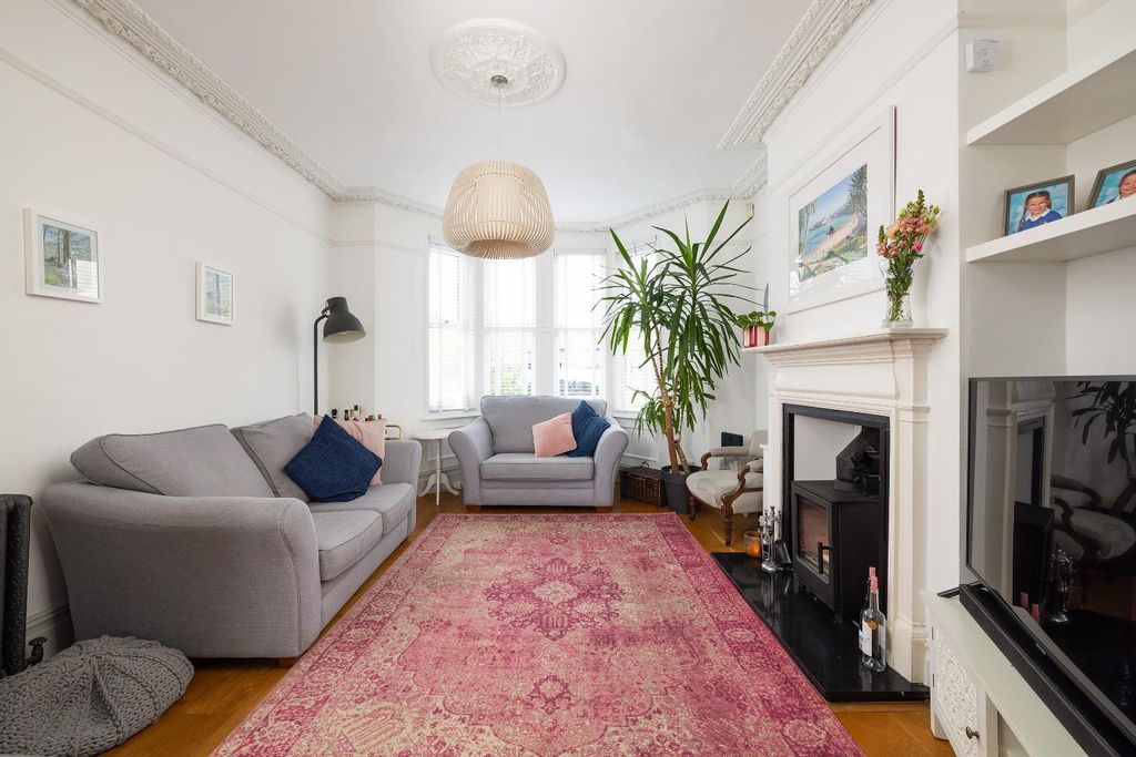 Property photo 1 of 41 Char8623.Jpg