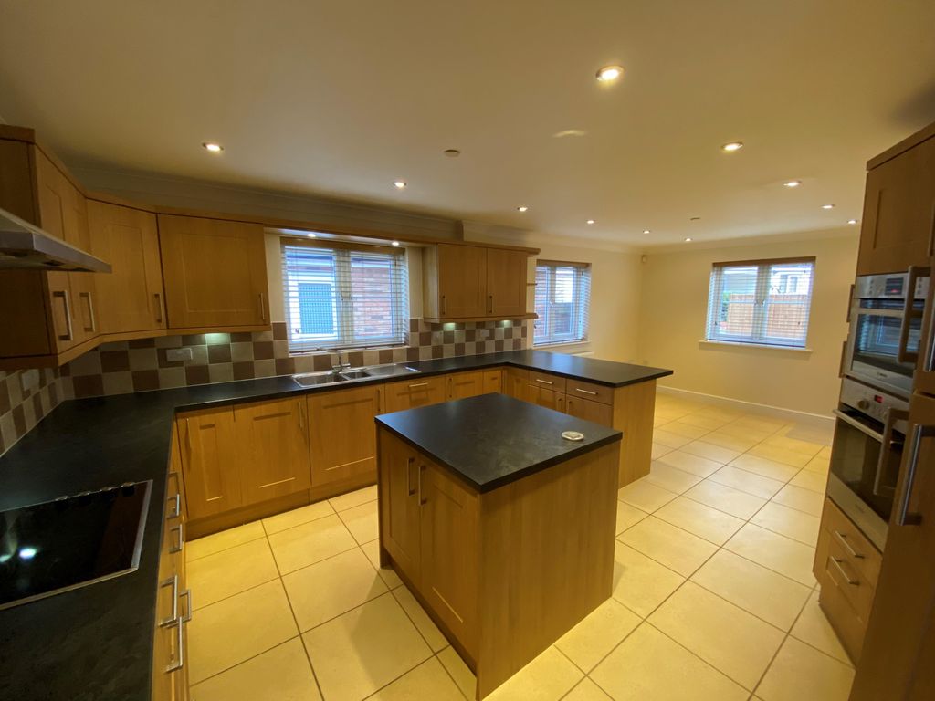 Property photo 2 of 16 View