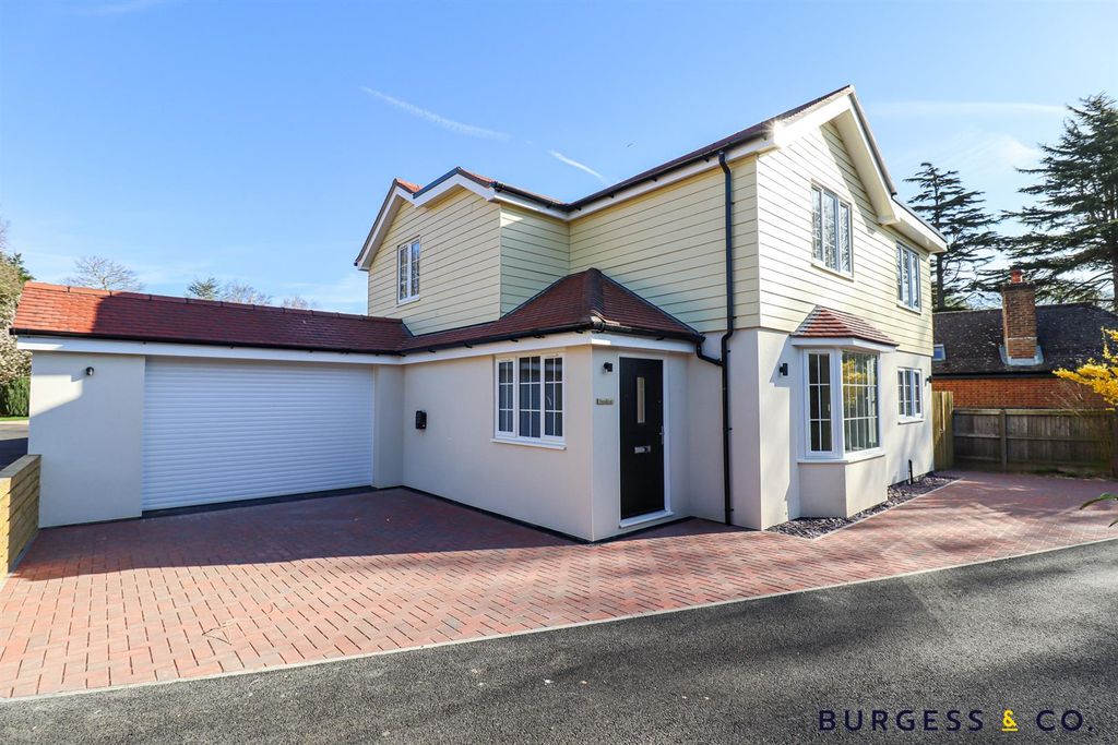 Property photo 1 of 12 Sunshine New.Jpg