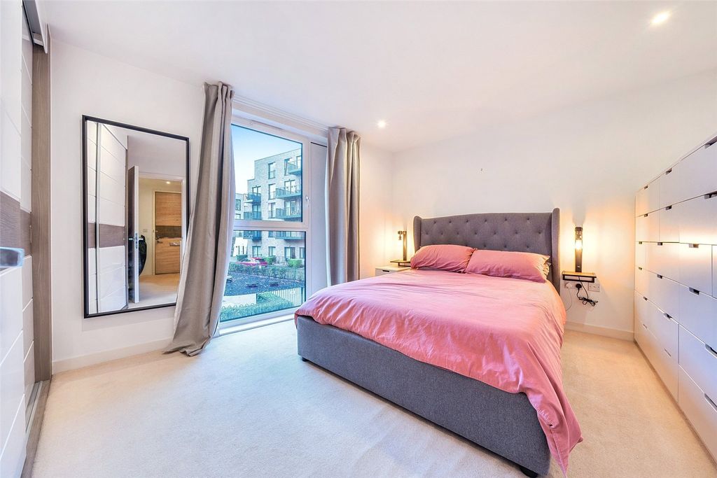 Property photo 3 of 22 Picture No. 13