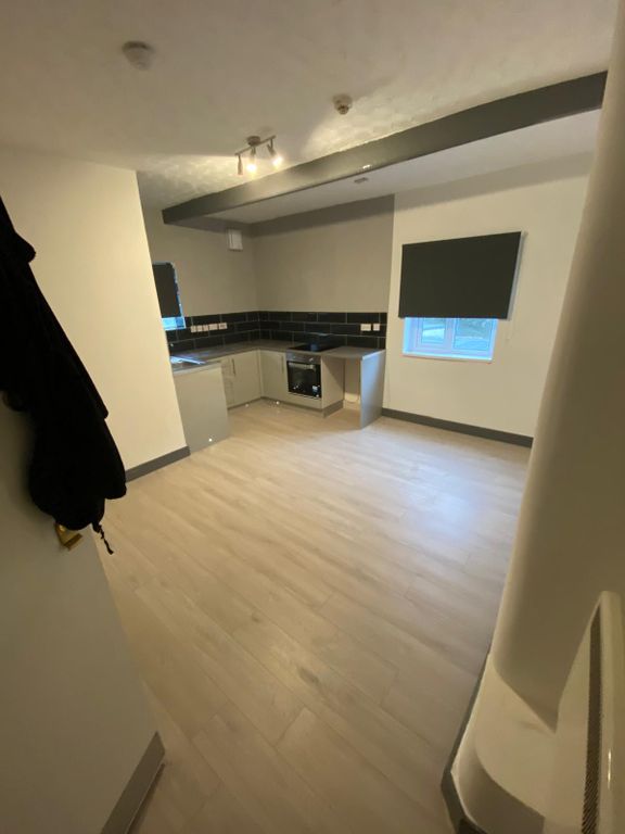 Property photo 1 of 4