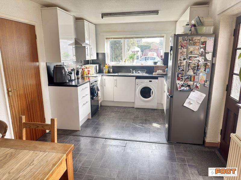 Property photo 3 of 12 Photo 1