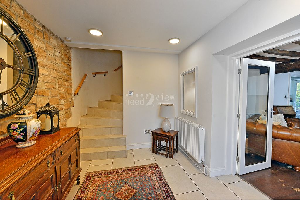 Property photo 3 of 35 Hallway