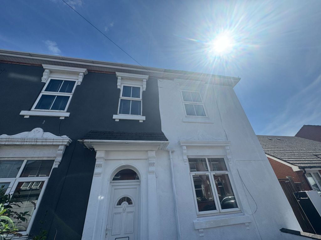 Property photo 1 of 7 Whatsapp Image 2025-04-28 At 2.44.39 Pm