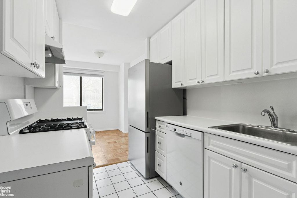 Property photo 3 of 8 <Alttext/>