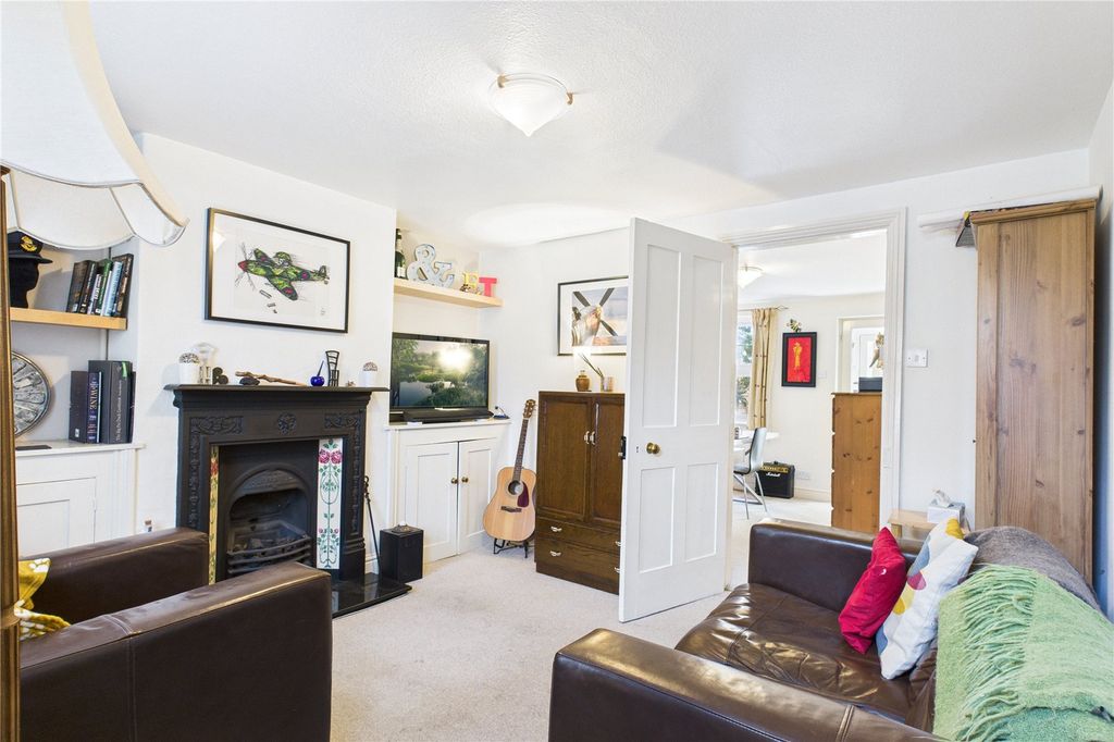 Property photo 2 of 15 Living Room