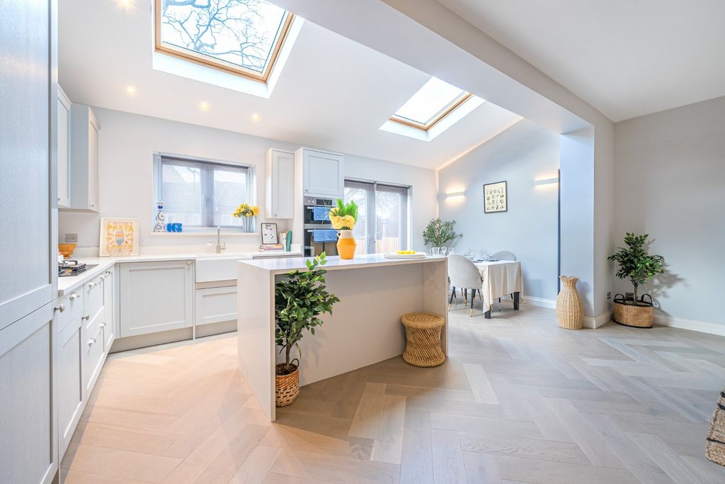 Property photo 2 of 16 Picture No. 07