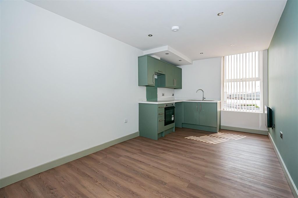 Property photo 3 of 10 Vic Quays3.Jpg