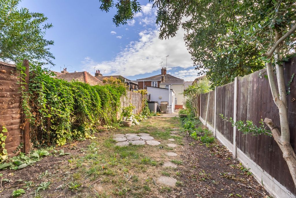 Property photo 2 of 14 Rear Garden