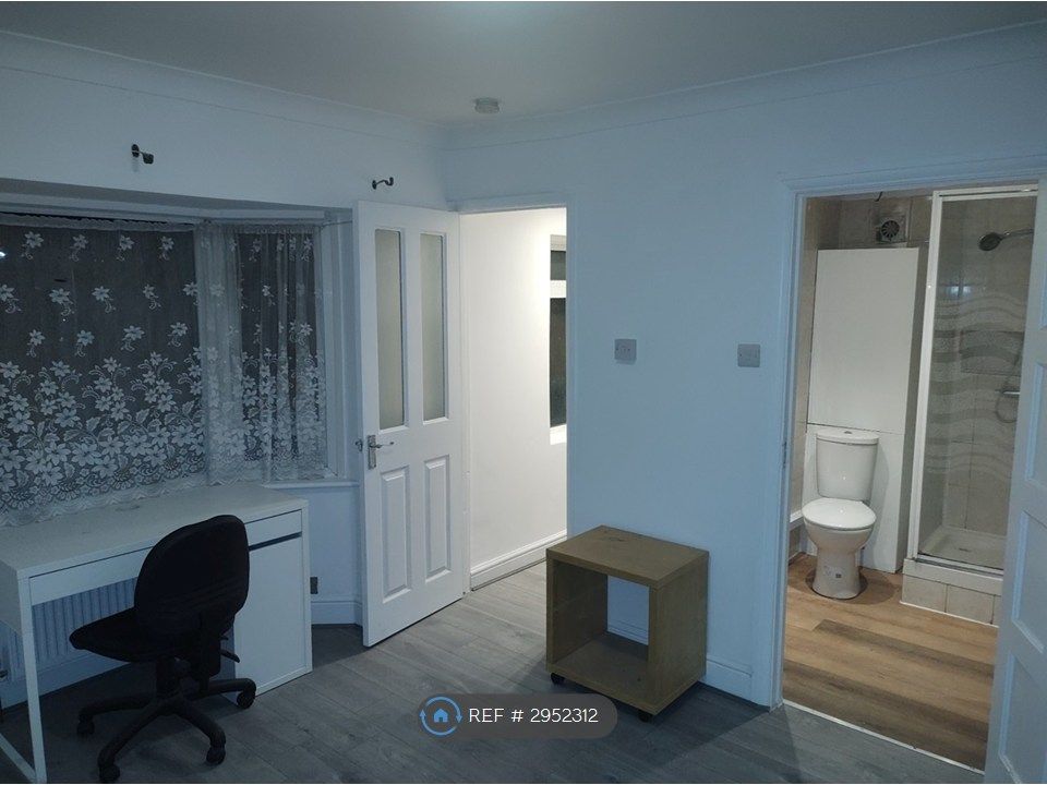 Property photo 1 of 4