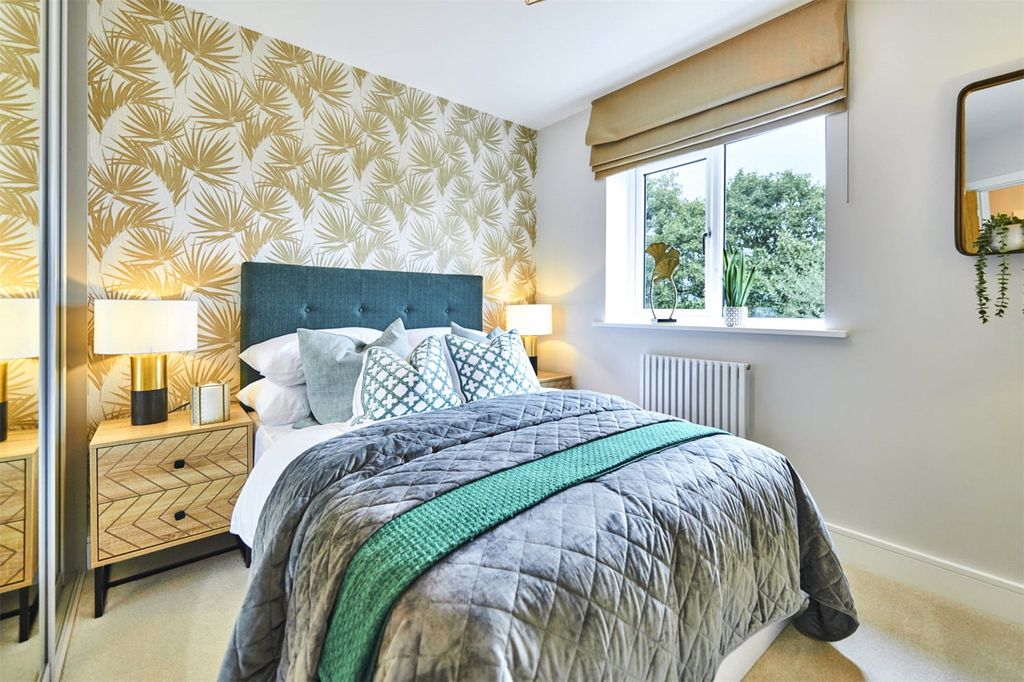 Property photo 3 of 5 Bedroom