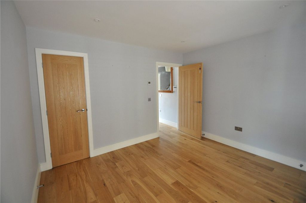 Property photo 3 of 15 Picture No. 44