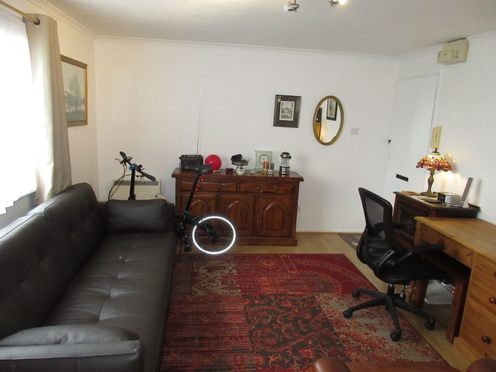 Property photo 3 of 4