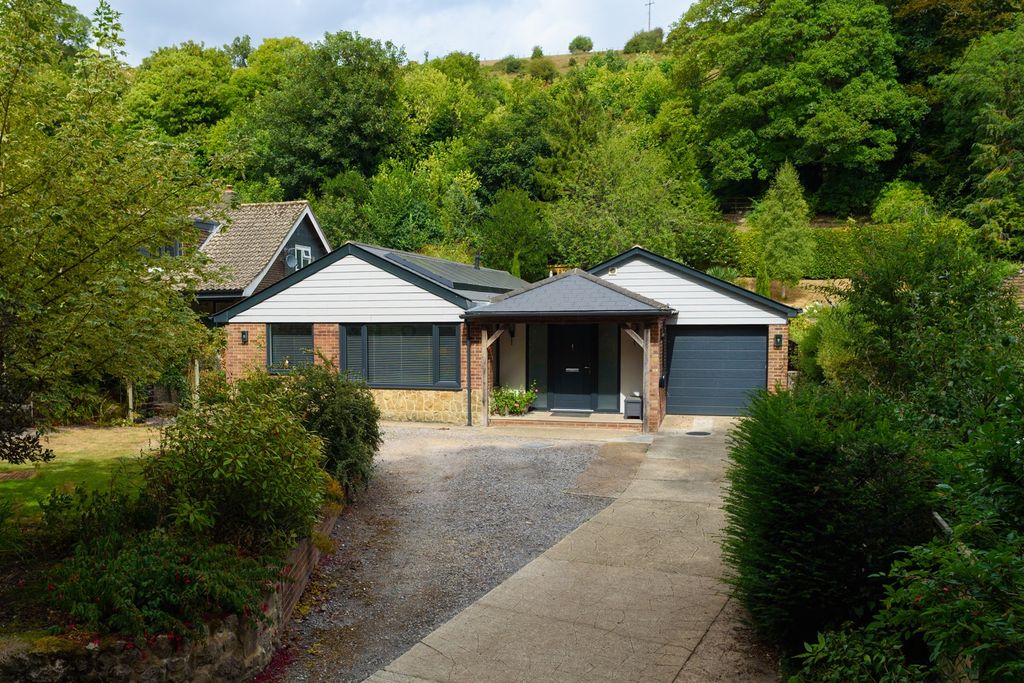 Property photo 1 of 32 5364171