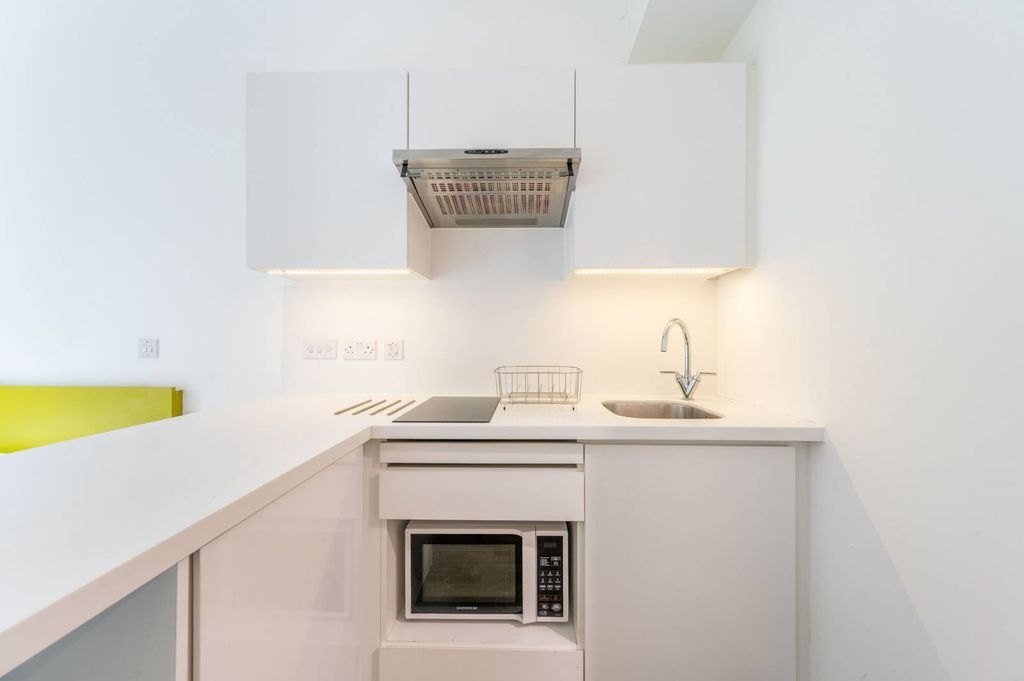 Property photo 3 of 5