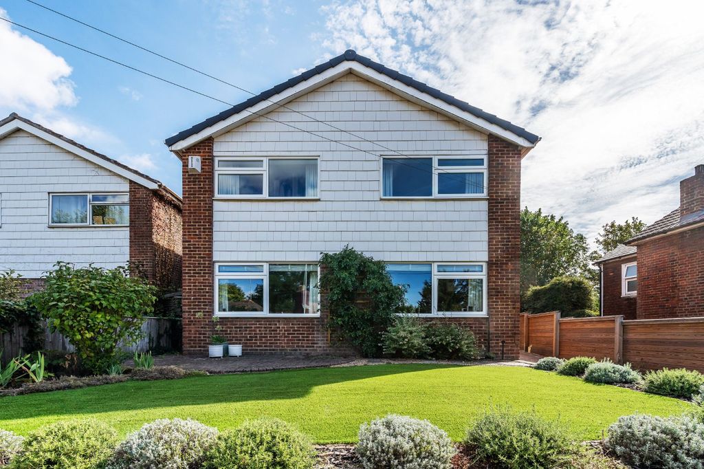 Property photo 1 of 38 Picture No. 42