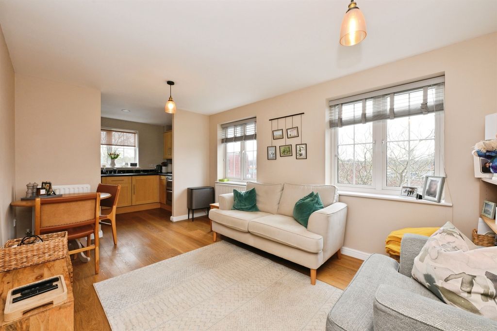 Property photo 2 of 15