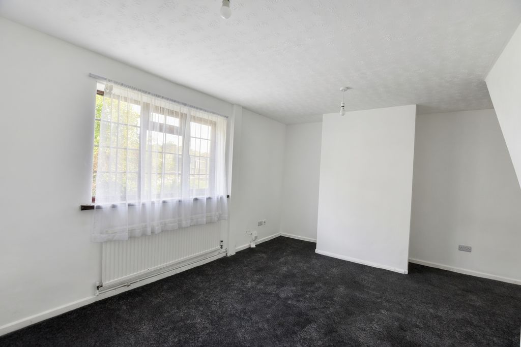 Property photo 2 of 10 Photo 9