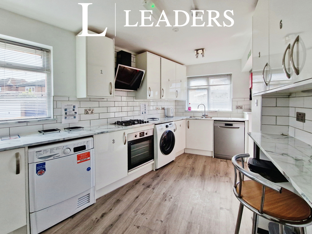 Property photo 1 of 15 9F3Ed180-Kitchen