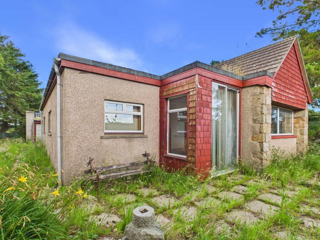 Property photo 3 of 35