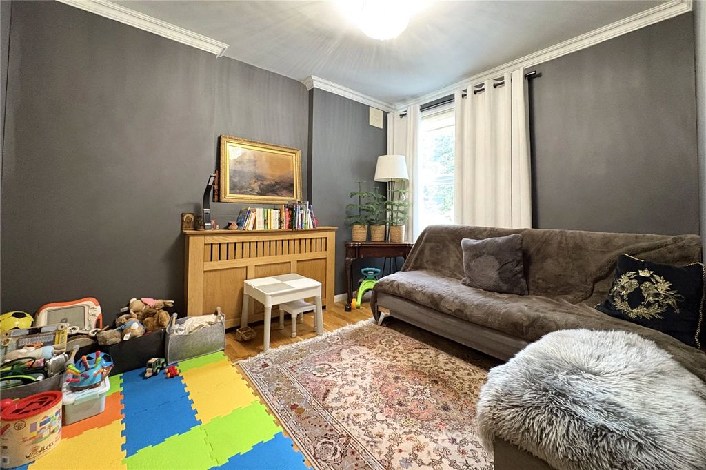 Property photo 2 of 9 Picture No. 19