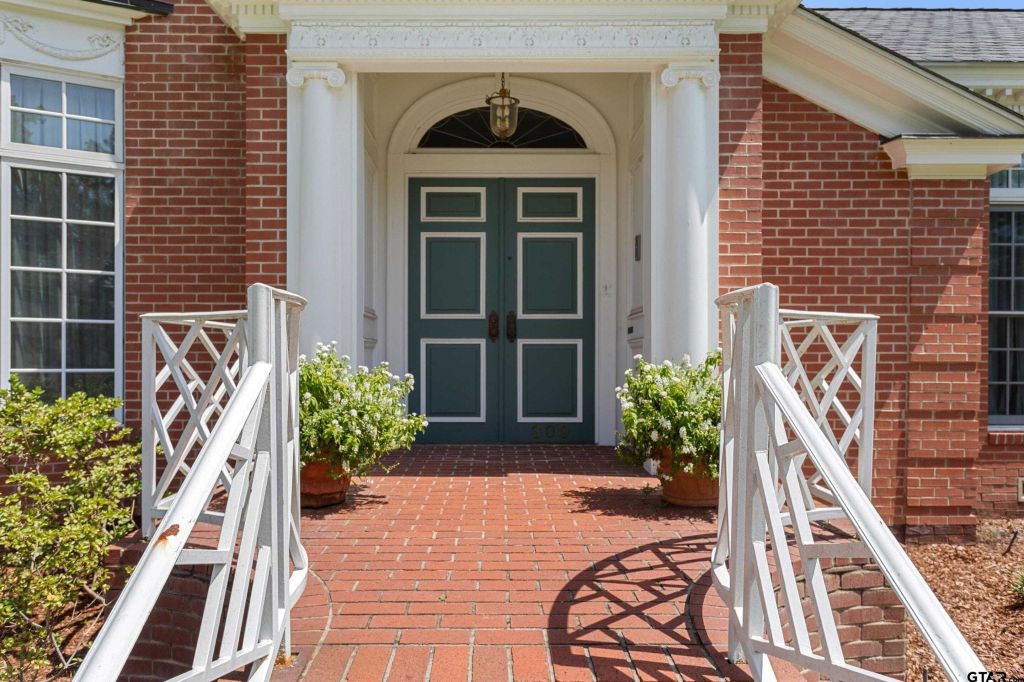 Property photo 2 of 30 <Alttext/>