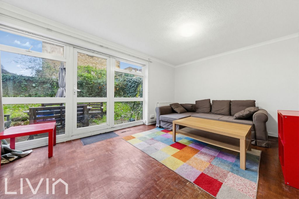 Property photo 3 of 12 St Clair's Road