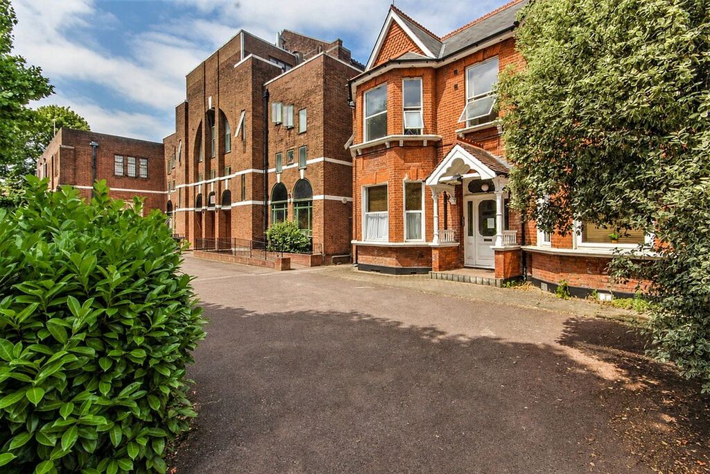 Property photo 3 of 12