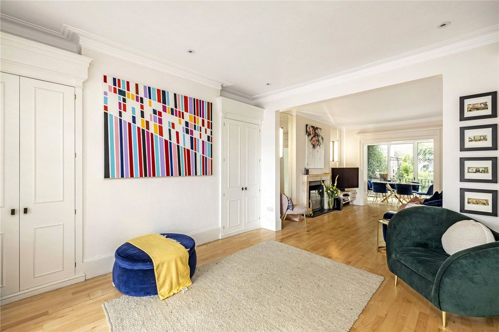 Property photo 2 of 27 Picture No. 02