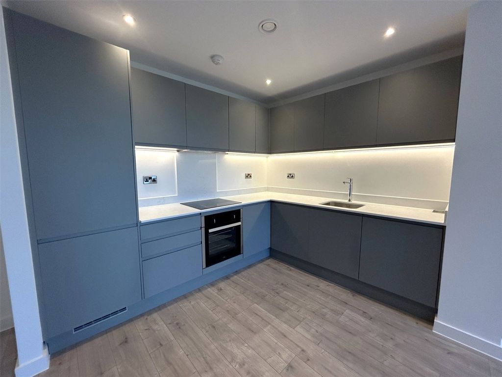 Property photo 3 of 12 Picture No. 01