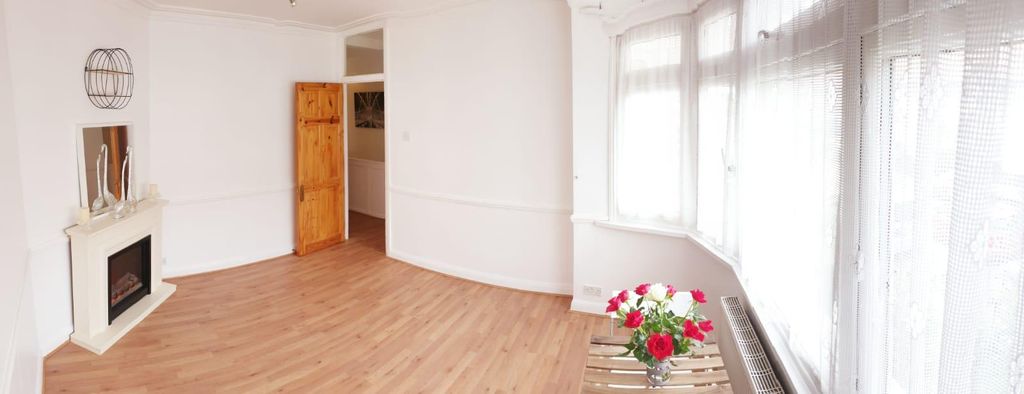 Property photo 3 of 15 Gallery
