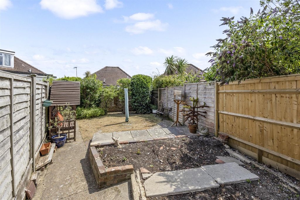 Property photo 2 of 24 Rear Garden