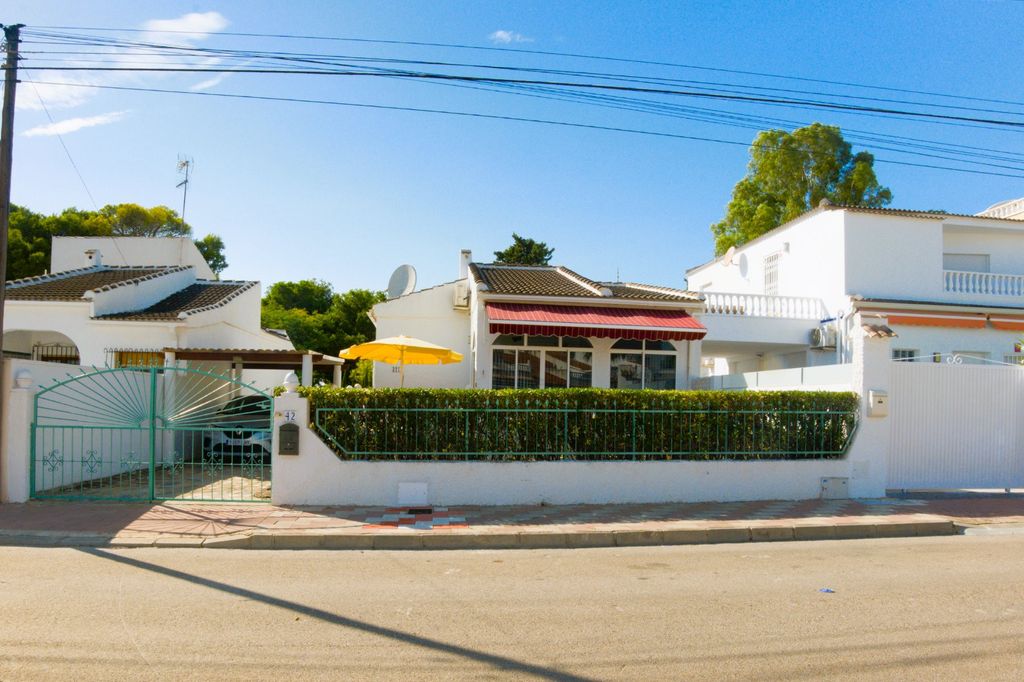 Property photo 1 of 45