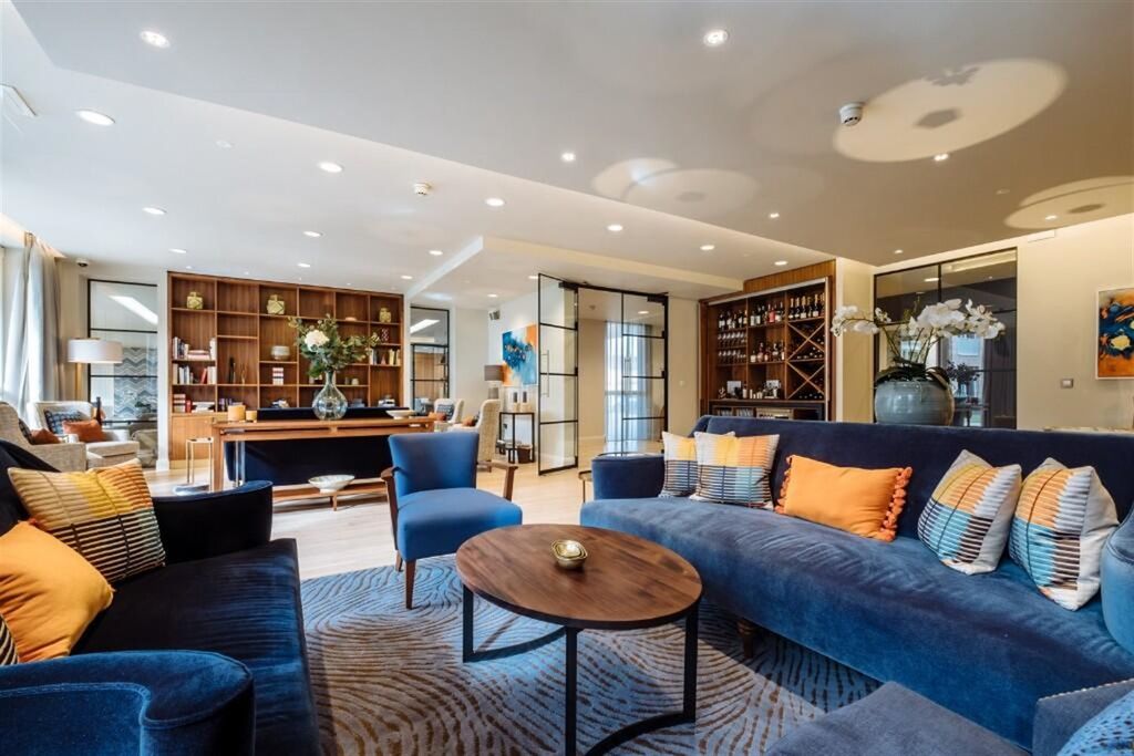 Property photo 3 of 9 Communal Lounge