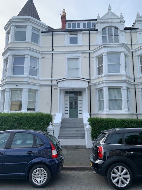 Property photo 1 of 11