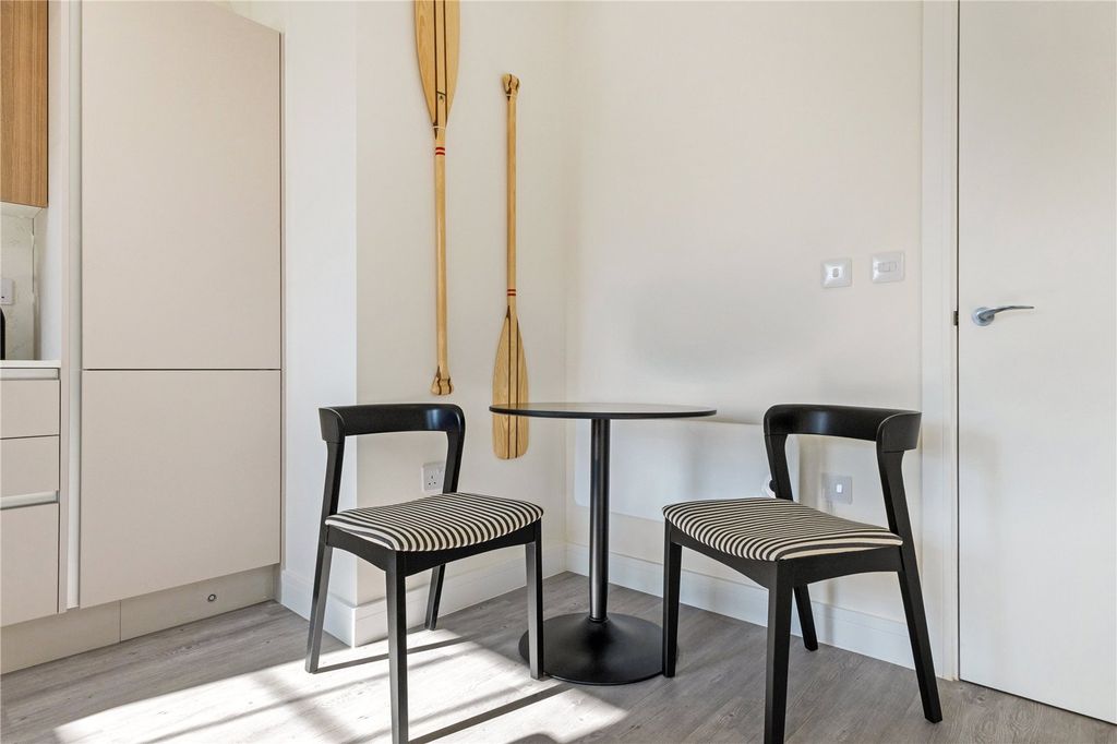 Property photo 3 of 6 Dining