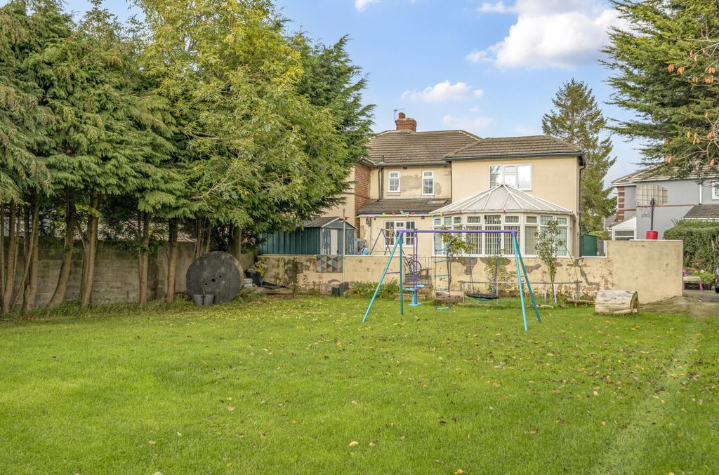 Property photo 1 of 13 1372912-12-68Fa5c...