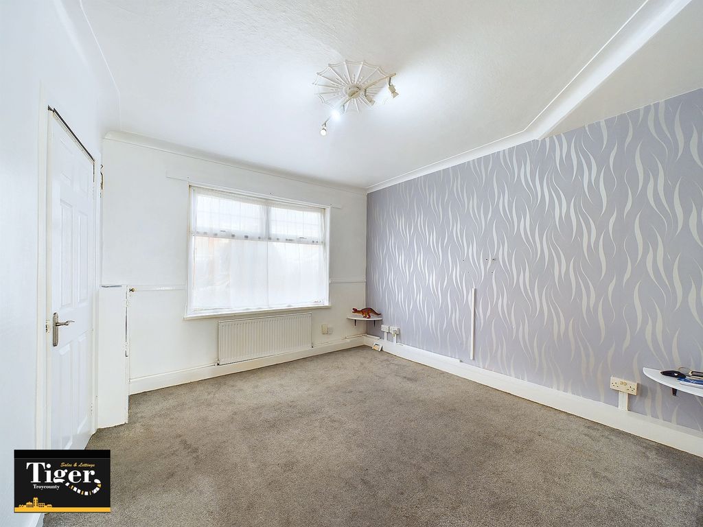 Property photo 1 of 16 Cam02176G0-Pr0368-Still009