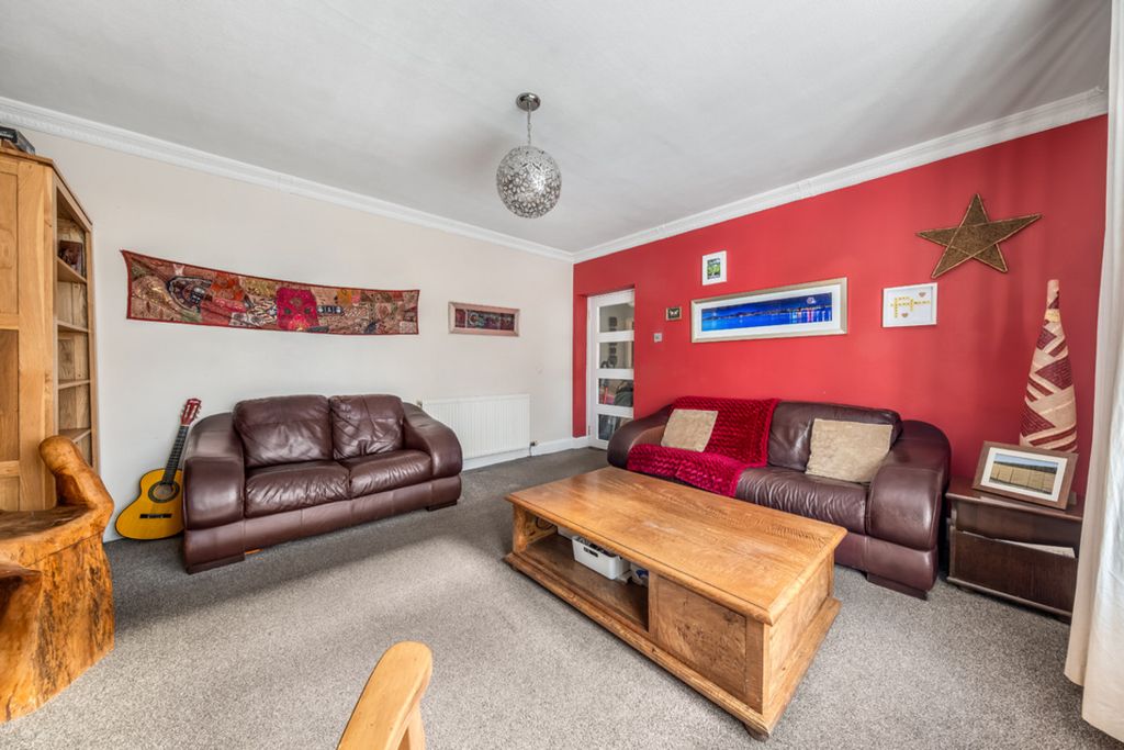 Property photo 3 of 29