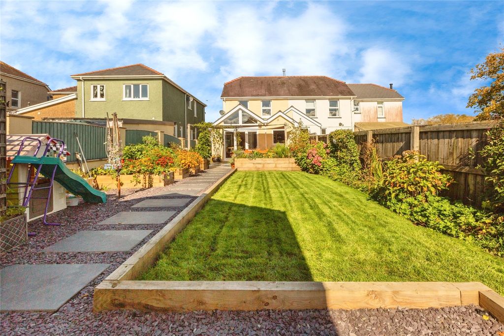 Property photo 1 of 24 Picture No. 21