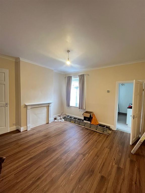 Property photo 2 of 16 2 53 Bur.Jpg