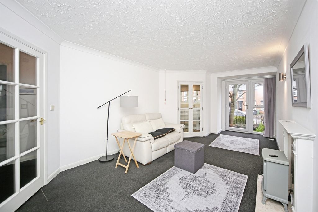 Property photo 3 of 20