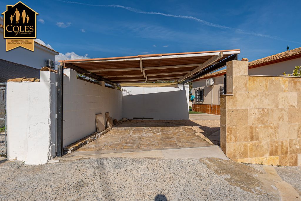 Property photo 3 of 33