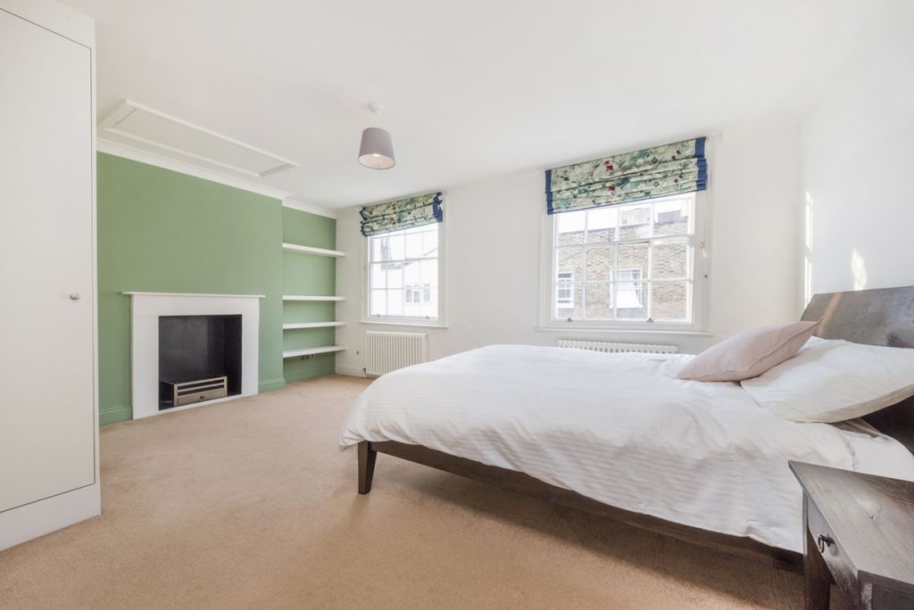 Property photo 3 of 14 Bedroom (2)