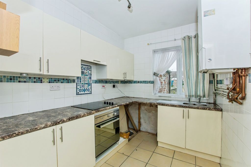 Property photo 2 of 14