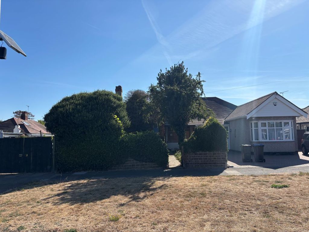 Property photo 2 of 12