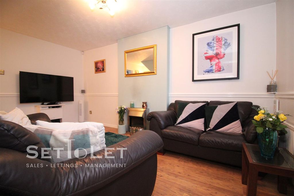 Property photo 3 of 20 Img_1582.Jpg